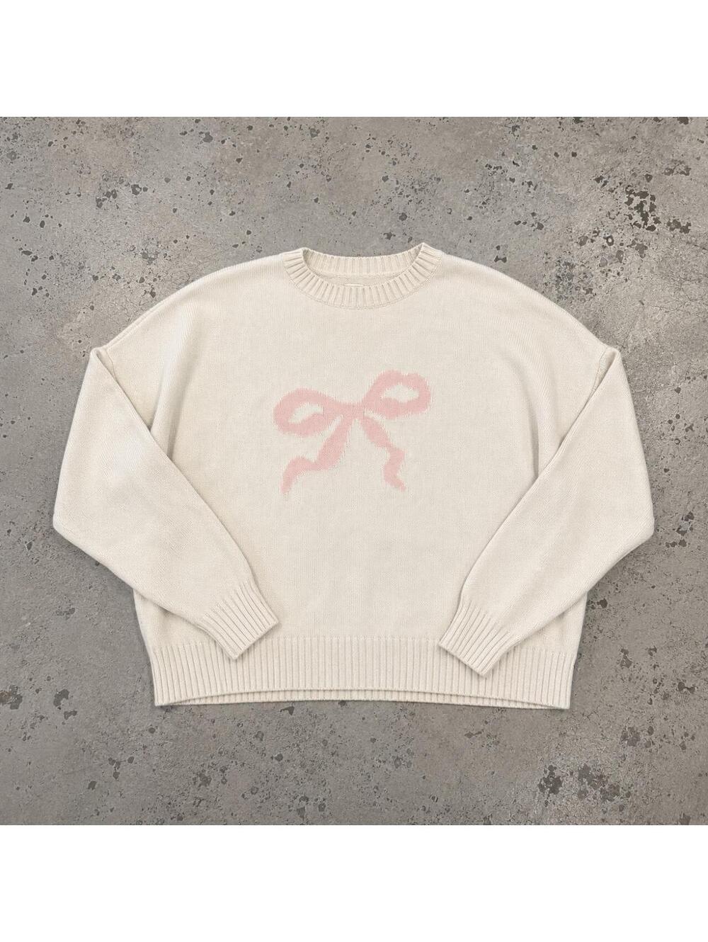 Beautiful Hollister Co. cream sweater with pink bow graphic